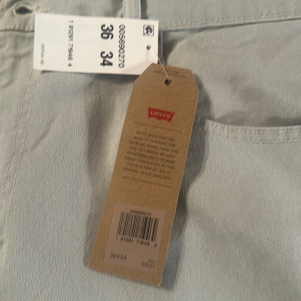 Brand new men’s Levi’s.
